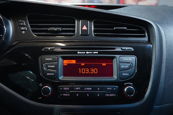 Kia Ceed 19 of 24