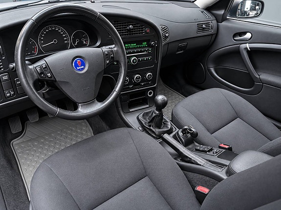 SAAB 9-5 SPORTCOMBI 2.0T ETHANOL BIOPOWER 150 ch LINEAR - BVM - ATTELAGE - 178000 km