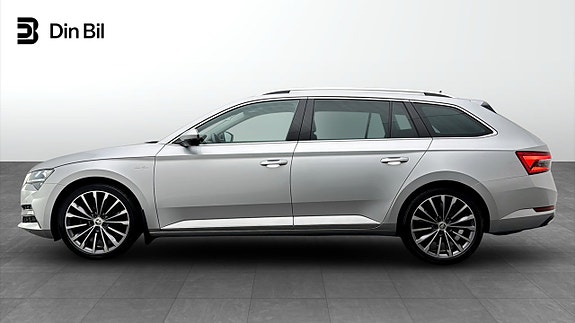 Skoda Superb 2 of 21