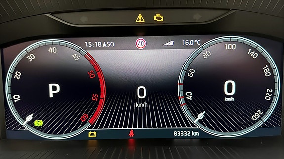 Skoda Superb 14 of 21