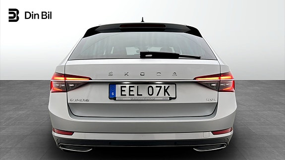 Skoda Superb 5 of 21