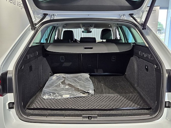 Skoda Superb 24 of 25
