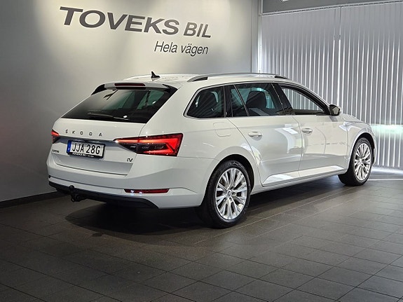 Skoda Superb 7 of 25