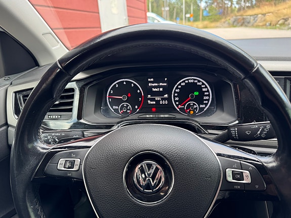 Volkswagen Polo 5 of 5