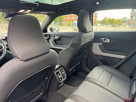 Polestar 2 8 of 15