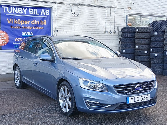 Volvo V60 2 of 21