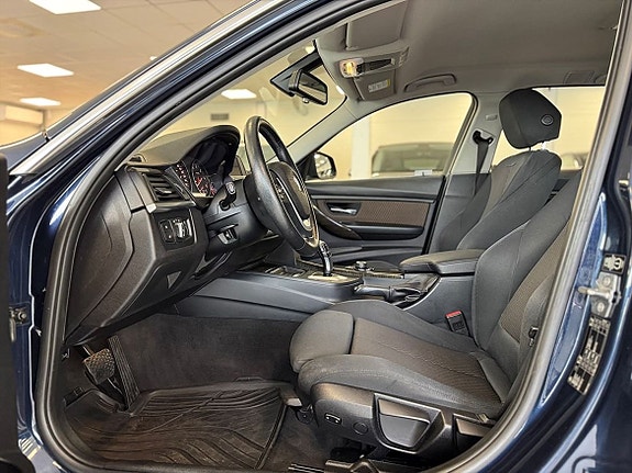 BMW 318d 9 of 23