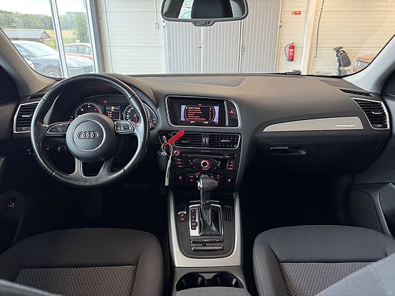 Audi Q5 10 of 18