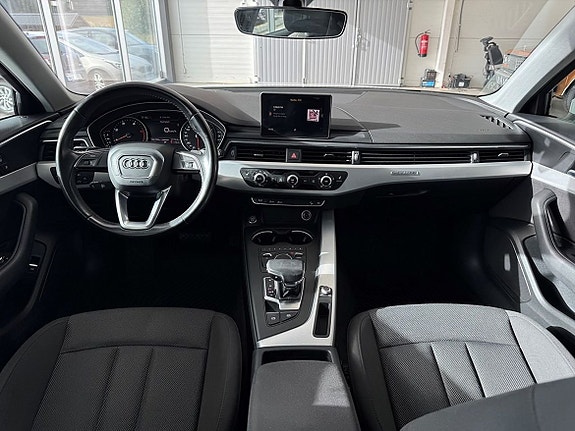 Audi A4 allroad 10 of 24