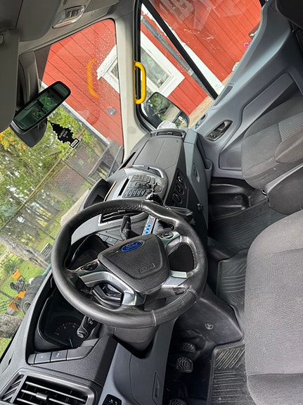 Ford Transit 5 of 5