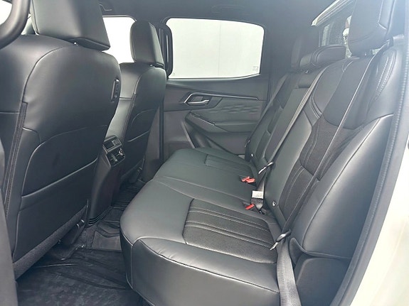 Isuzu D-max 15 of 17