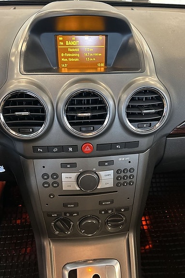 Opel Antara 21 of 23