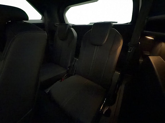 Peugeot 5008 18 of 30