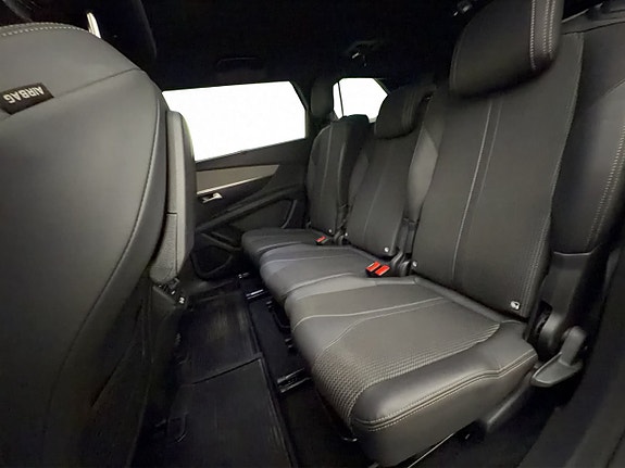 Peugeot 5008 17 of 30