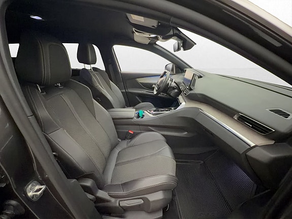 Peugeot 5008 15 of 30