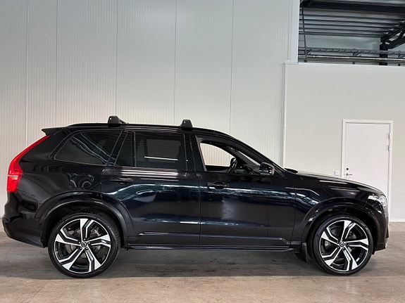 Volvo XC90 3 of 24
