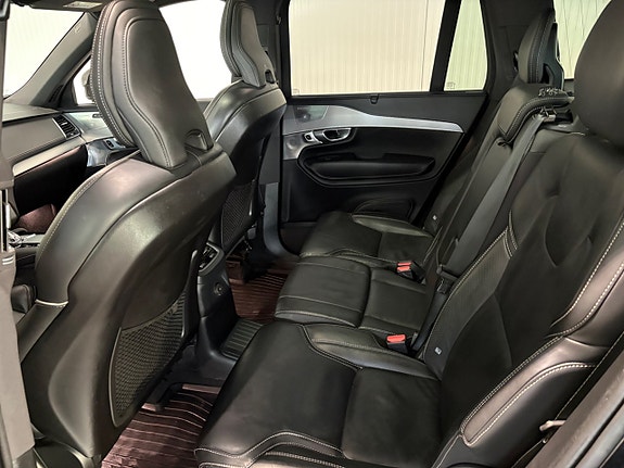 Volvo XC90 21 of 24