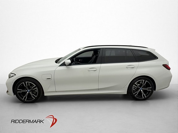BMW 330e 4 of 30