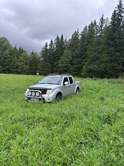 Nissan Navara 2 of 6