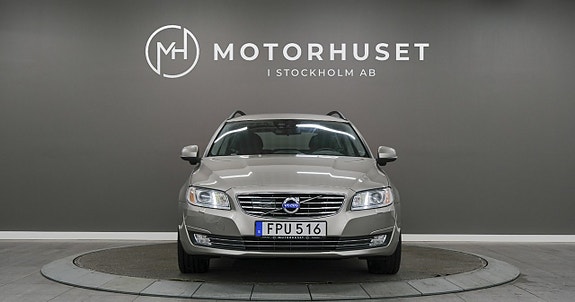 Volvo V70 2 of 20