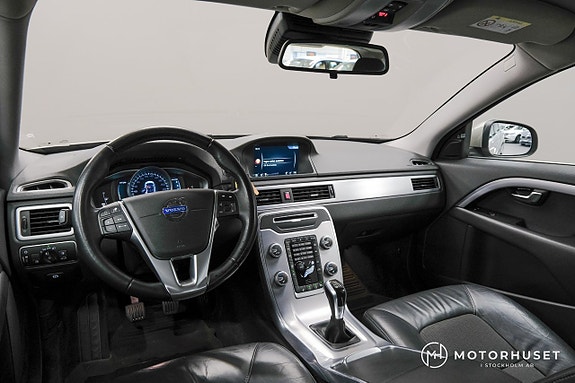 Volvo V70 8 of 20