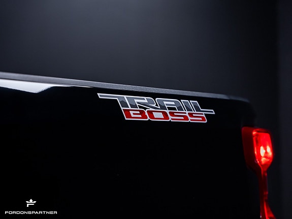 Chevrolet Silverado 1500 10 of 30