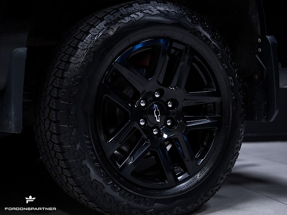 Chevrolet Silverado 1500 8 of 30