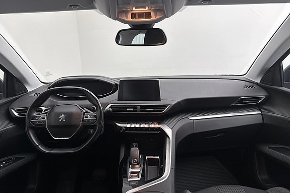 Peugeot 5008 5 of 8