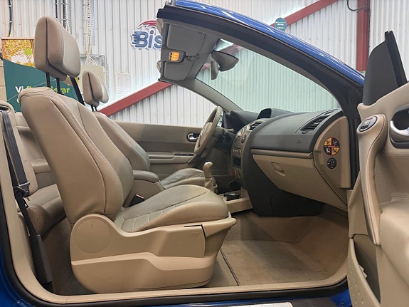 Renault Megane 13 of 14