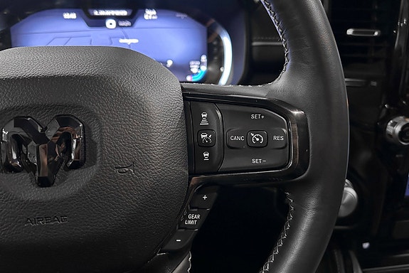 Dodge RAM 1500 24 of 30