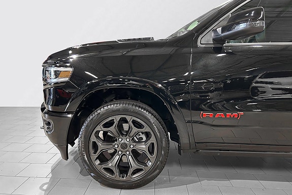 Dodge RAM 1500 13 of 30