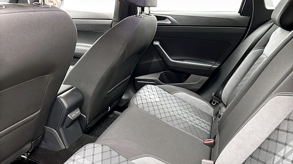 Volkswagen Taigo 11 of 12