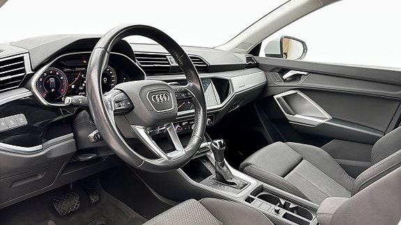 Audi Q3 7 of 13
