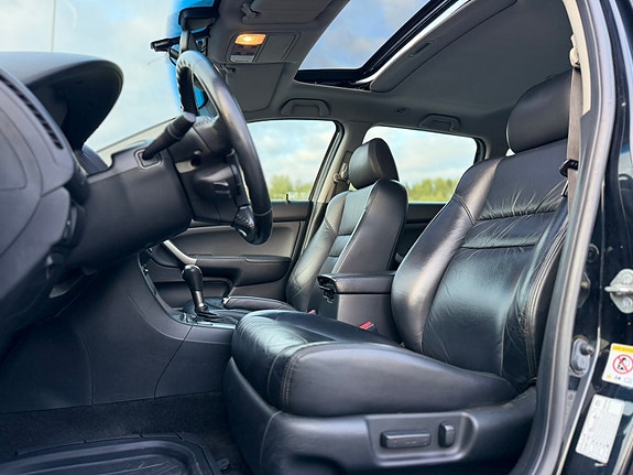 Honda Accord 11 of 21