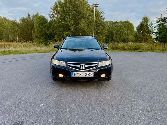 Honda Accord 8 of 21