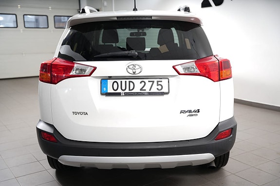 Toyota RAV4 14 of 30