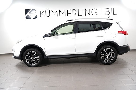 Toyota RAV4 4 of 30
