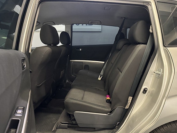 Toyota Corolla Verso 10 of 19