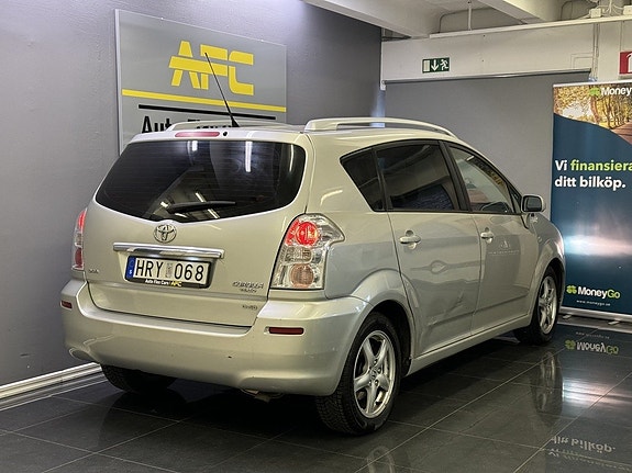 Toyota Corolla Verso 5 of 19