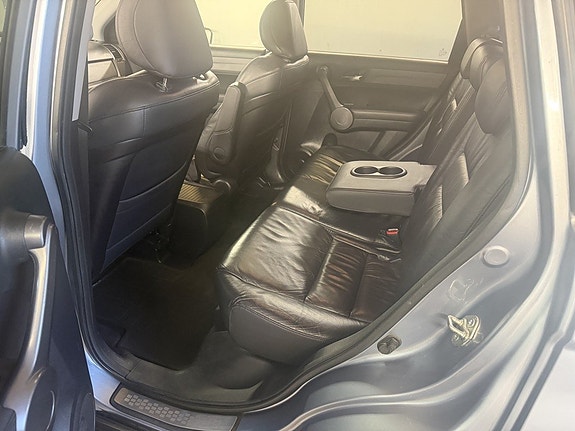 Honda CR-V 9 of 12