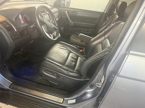 Honda CR-V 8 of 12