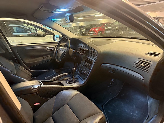Volvo S60 10 of 14