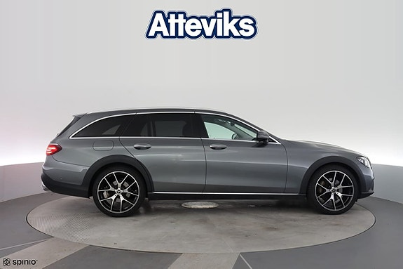 Mercedes-Benz E 220 d 2 of 19