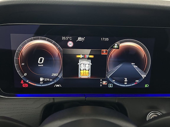 Mercedes-Benz E 220 d 14 of 19