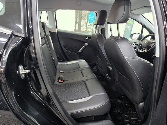 Peugeot 2008 7 of 18