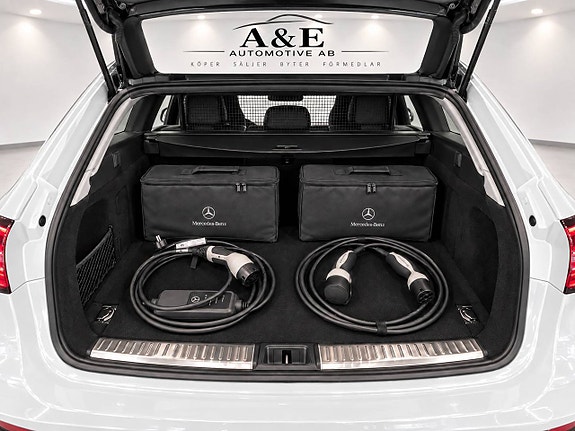 Mercedes-Benz E300 de 19 of 20