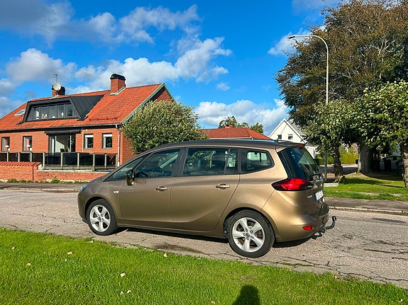 Opel Zafira Tourer 3 of 12