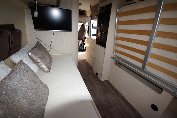Chausson *5.99m*Dieselvärmare*Solceller*Euro6*Inverter*2x TV 14 of 26