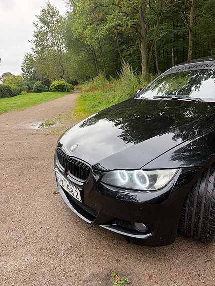 BMW 335i 5 of 8