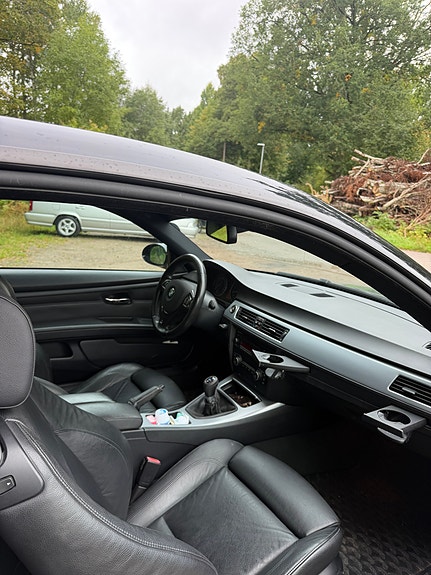 BMW 335i 6 of 8